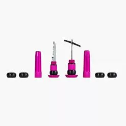 Muc-Off Kit De Réparation MUC OFF Tubeless Intégré + 15 Mèches 25 Muc-Off Kit De Réparation MUC OFF Tubeless Intégré + 15 Mèches -Pas Cher Produits d'Entretien Magasin 600x600 275165 16547662324699