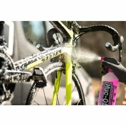 Nettoyant Pour Vélo MUC-OFF BIKE CLEANER (1 L) -Pas Cher Produits d'Entretien Magasin 600x600 61662 15693307430072 1
