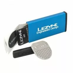 Kit De Réparation LEZYNE METAL -Pas Cher Produits d'Entretien Magasin 600x600 66891 LEZYNE Kit de Reparation METAL bleu 1